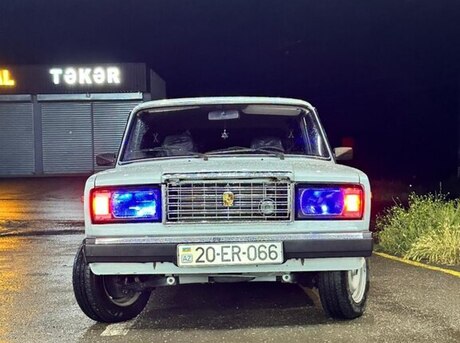 LADA (VAZ) 2107