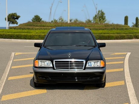 Mercedes C 230