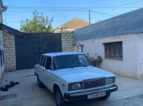LADA (VAZ) 2107
