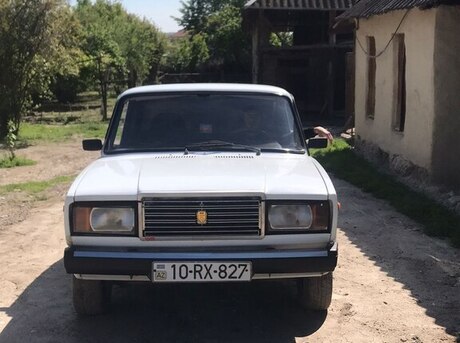 LADA (VAZ) 2107