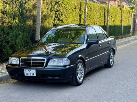 Mercedes C 230