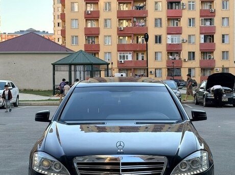 Mercedes S 320