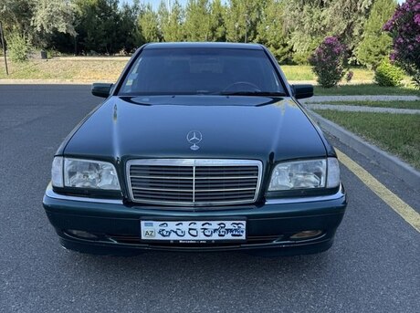 Mercedes C 240
