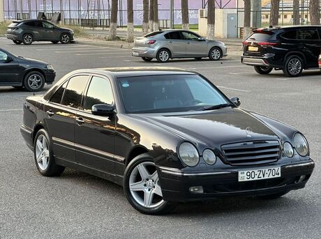 Mercedes E 240