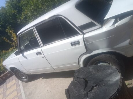LADA (VAZ) 2107