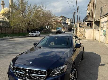 Mercedes E 300