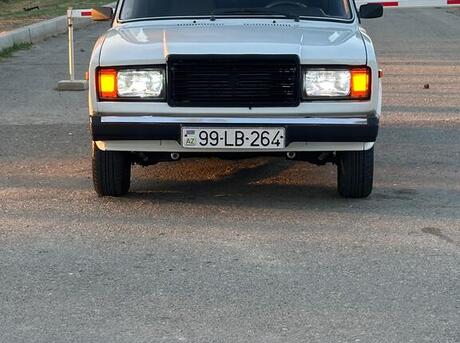 LADA (VAZ) 2107