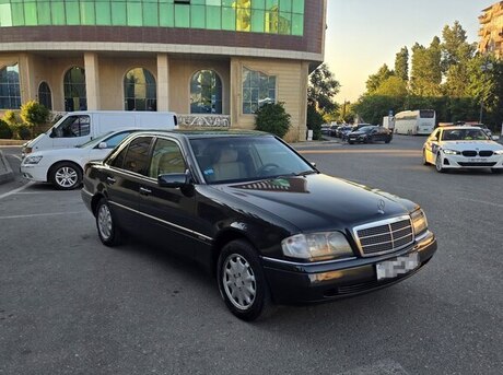 Mercedes C 220