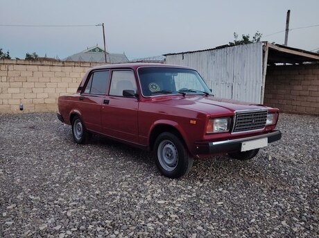 LADA (VAZ) 2107