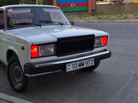 LADA (VAZ) 2107