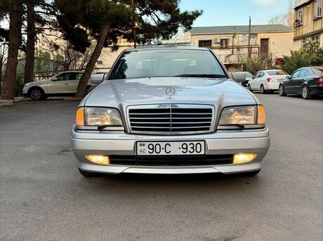 Mercedes C 280