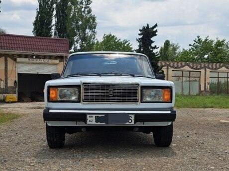 LADA (VAZ) 2107