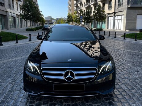 Mercedes E 200