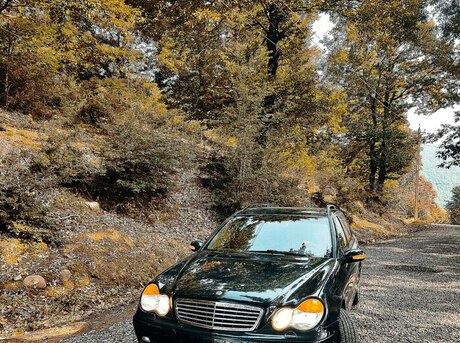Mercedes C 200