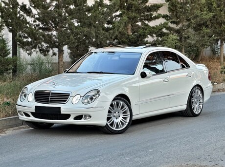 Mercedes E 240