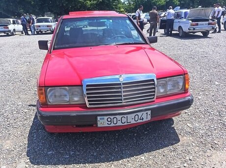 Mercedes 190