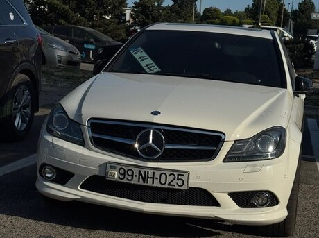 Mercedes C 230