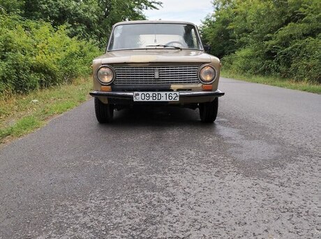 LADA (VAZ) 21011
