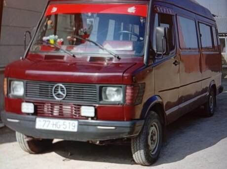 Mercedes 208 D