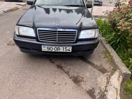 Mercedes C 240