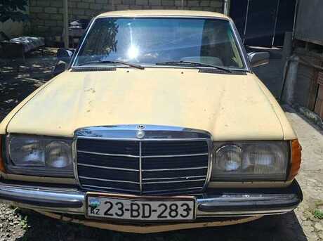 Mercedes W123