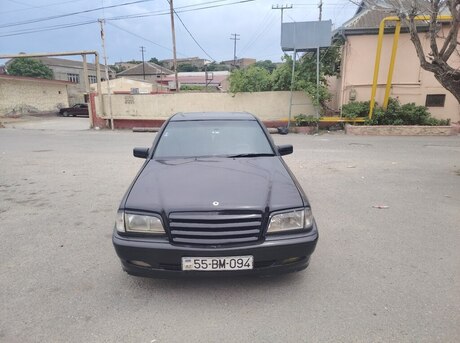 Mercedes C 180