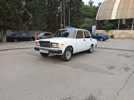 LADA (VAZ) 2107