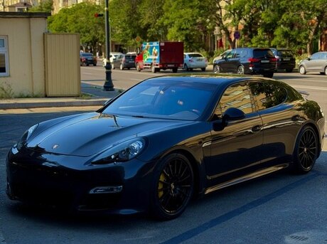 Porsche Panamera Turbo S