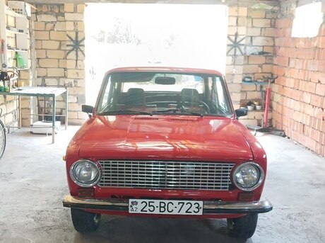 LADA (VAZ) 21011