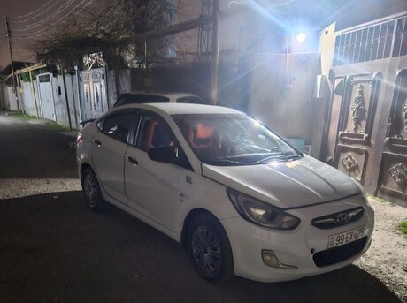 Hyundai Accent