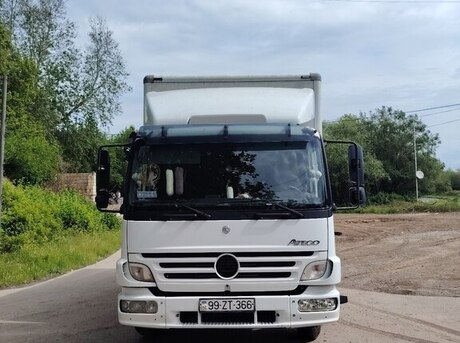 Mercedes Atego 818
