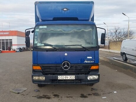 Mercedes Atego 817