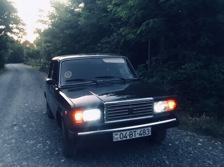 LADA (VAZ) 2107