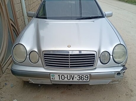Mercedes C 240
