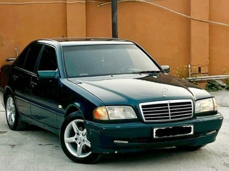 Mercedes C 180