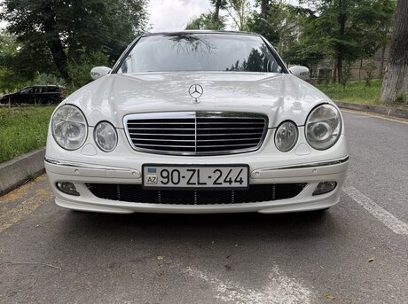 Mercedes E 240