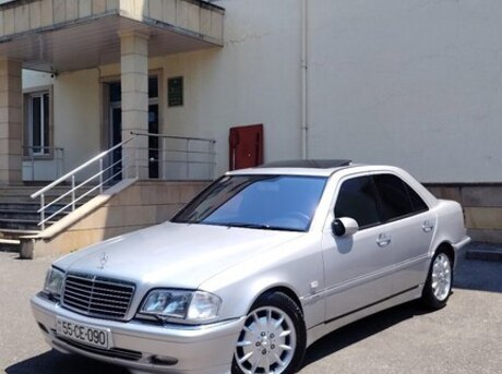 Mercedes C 220