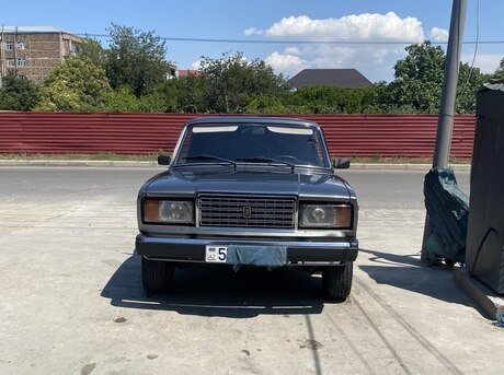 LADA (VAZ) 2107