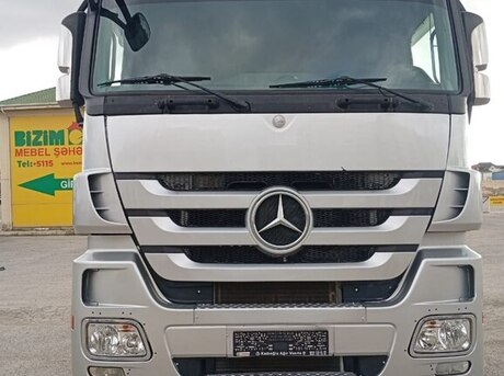 Mercedes Actros 1844