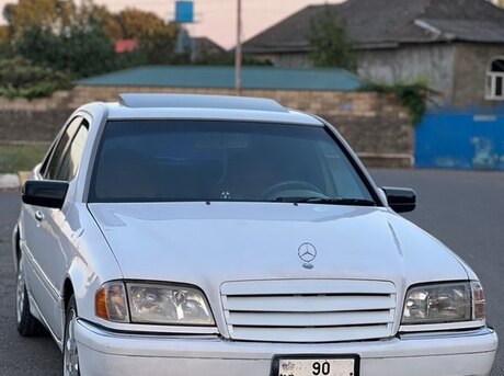 Mercedes C 230