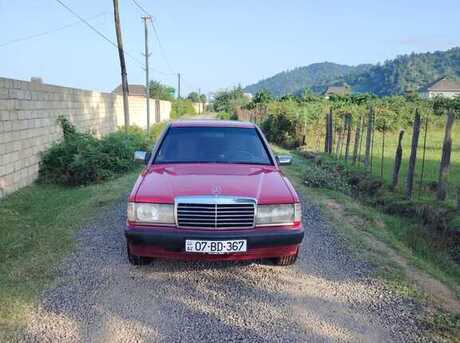 Mercedes 190