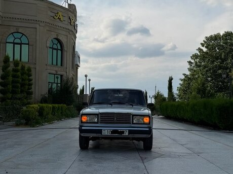 LADA (VAZ) 2107