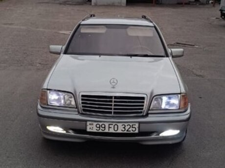 Mercedes C 180