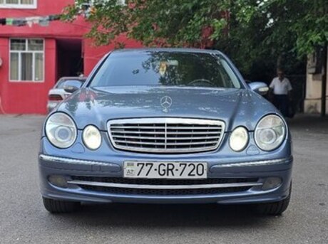 Mercedes E 220
