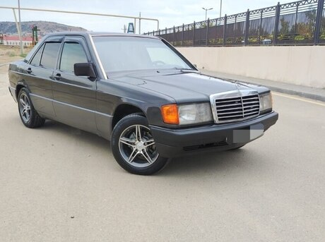 Mercedes 190