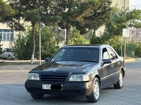 Mercedes C 250