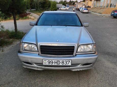 Mercedes C 220