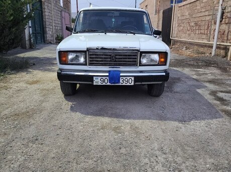 LADA (VAZ) 2107