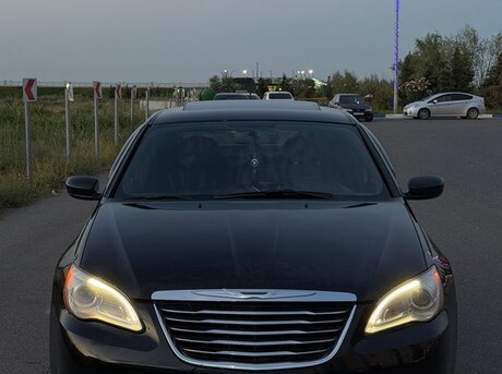 Chrysler 200
