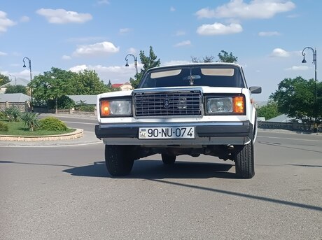 LADA (VAZ) 2107